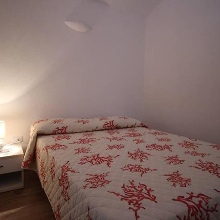 Effe Apartment Golfo Aranci: Sole, Mare E Relax Exterior foto